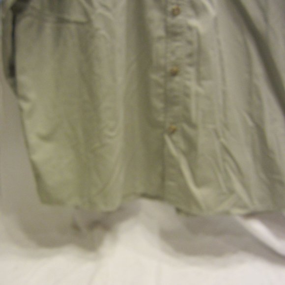 FIELD & STREAM LONG SLEEVE, VENTED BUTTON DOWN OUTDOOR SHIRT, LARGE - Picture 4 of 10